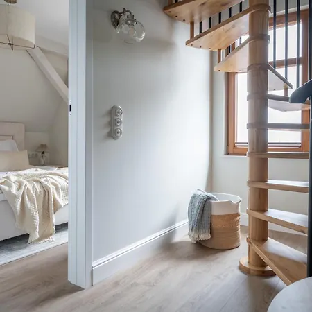 Stara Przychodnia Premium Bed & Breakfast 3*