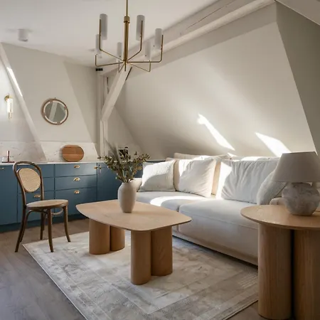 Stara Przychodnia Premium Bed & Breakfast 3*