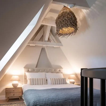 Nocleg ze śniadaniem Stara Przychodnia Premium 3*